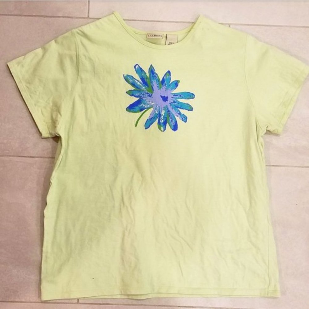 L.L. Bean kids flower graphic tee